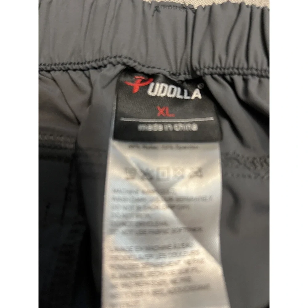 Pudolla Shorts Mens Gray Size XL  Stretch Zipped Pockets‎